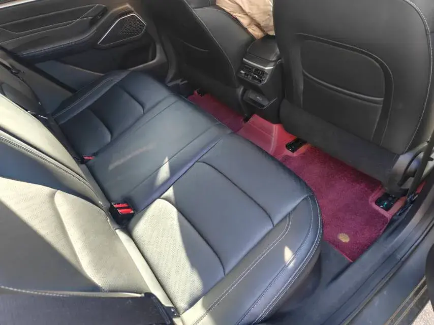 2023 GEELY EMGRAND thumbnail 3