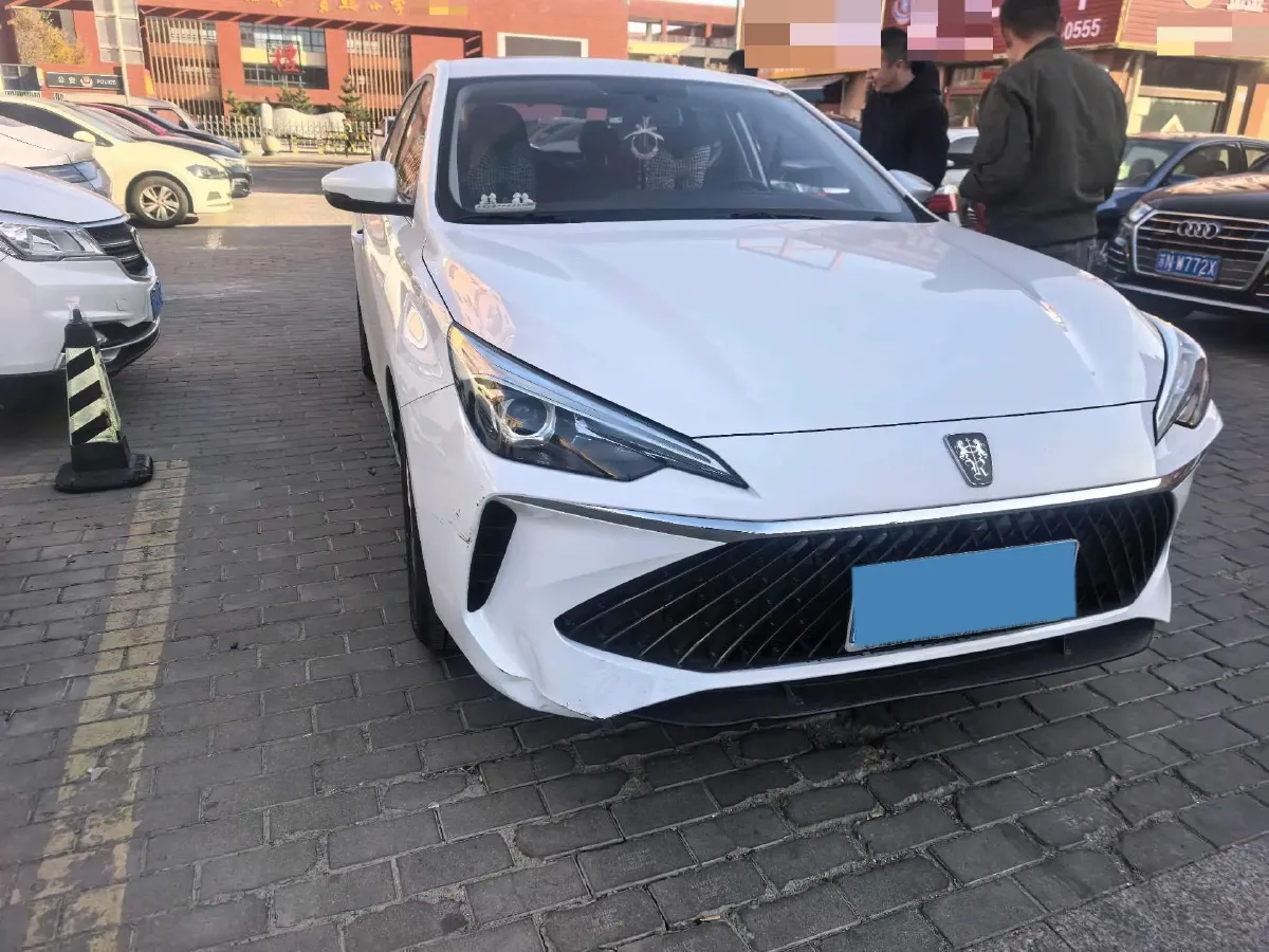2023 Roewe i5 1.5L 129HP L4 CVT,autocango,china used car exporter,china ev exporter,chinese used car exporter,chinese used ev exporter