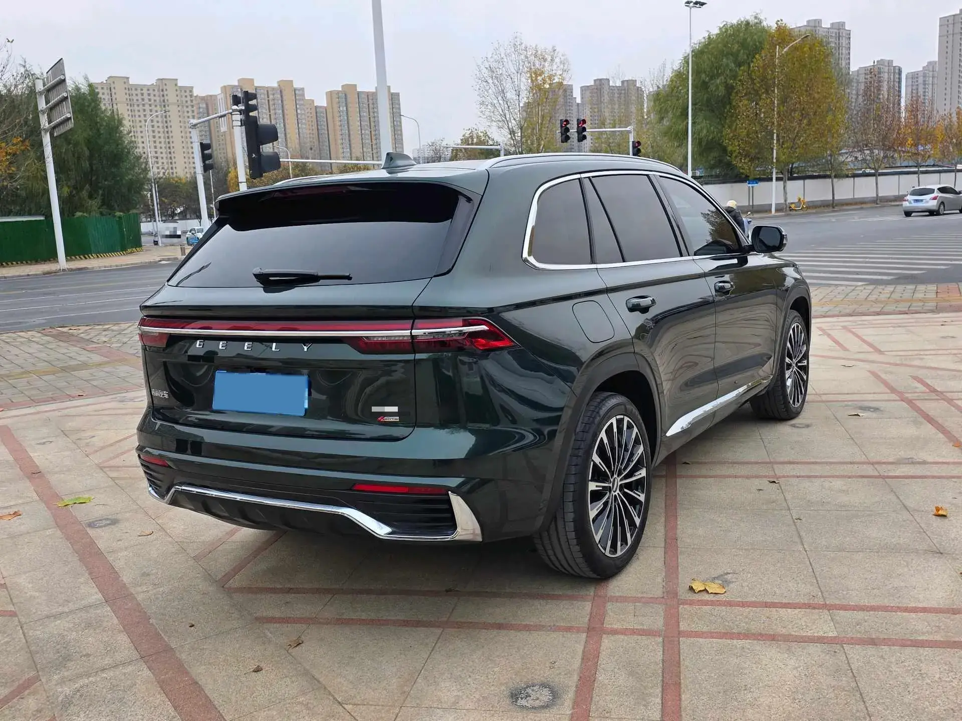 2025 GEELY MONJARO thumbnail 4