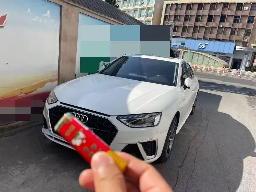 2020 Audi A4L 2.0T 190HP L4 7DCT,autocango,china used car exporter,china ev exporter,chinese used car exporter,chinese used ev exporter