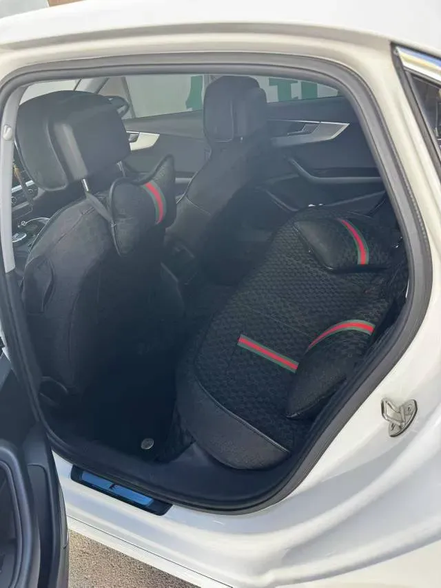 2020 Audi A4L 2.0T 190HP L4 7DCT,autocango,china used car exporter,china ev exporter,chinese used car exporter,chinese used ev exporter