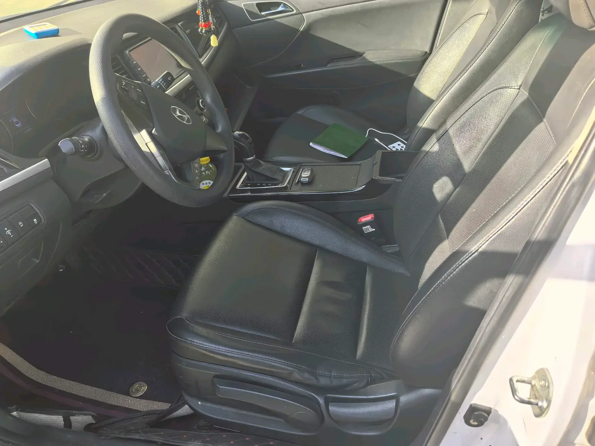 2017 HYUNDAI MISTRA thumbnail 4