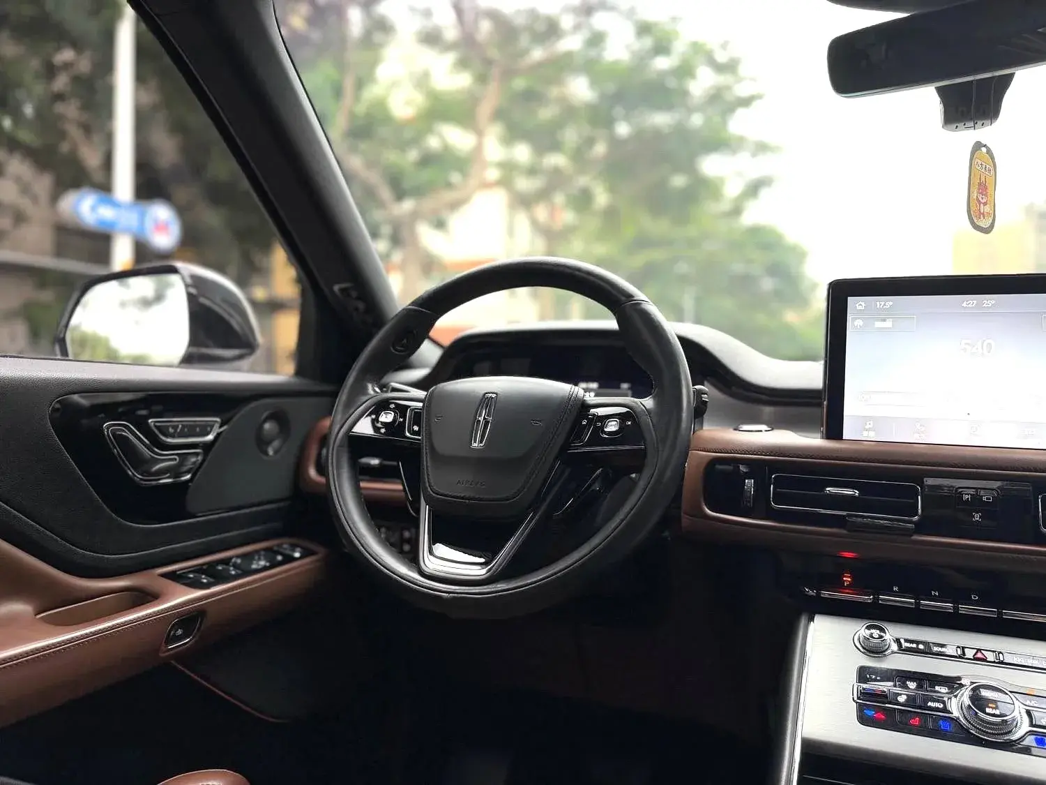 2020 LINCOLN AVIATOR thumbnail 3