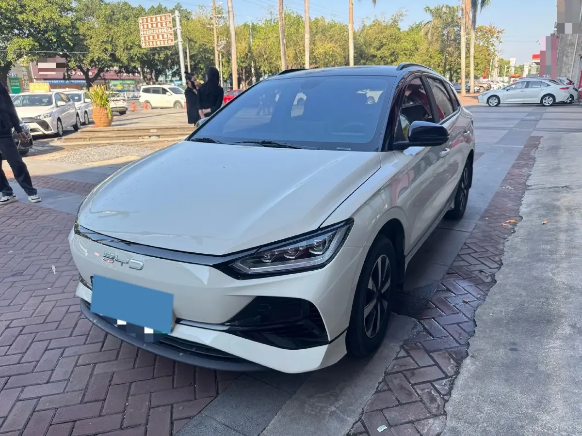 2023 BYD e2 BEV 43.2KWH