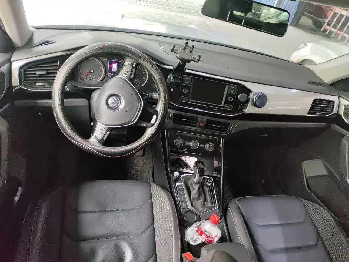 2020 VOLKSWAGEN TAYRON thumbnail 4