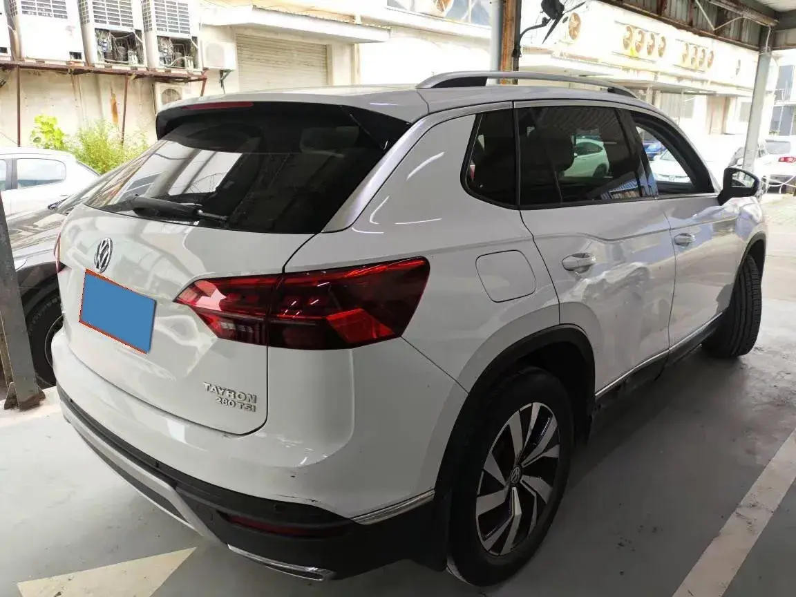 2020 VOLKSWAGEN TAYRON thumbnail 3