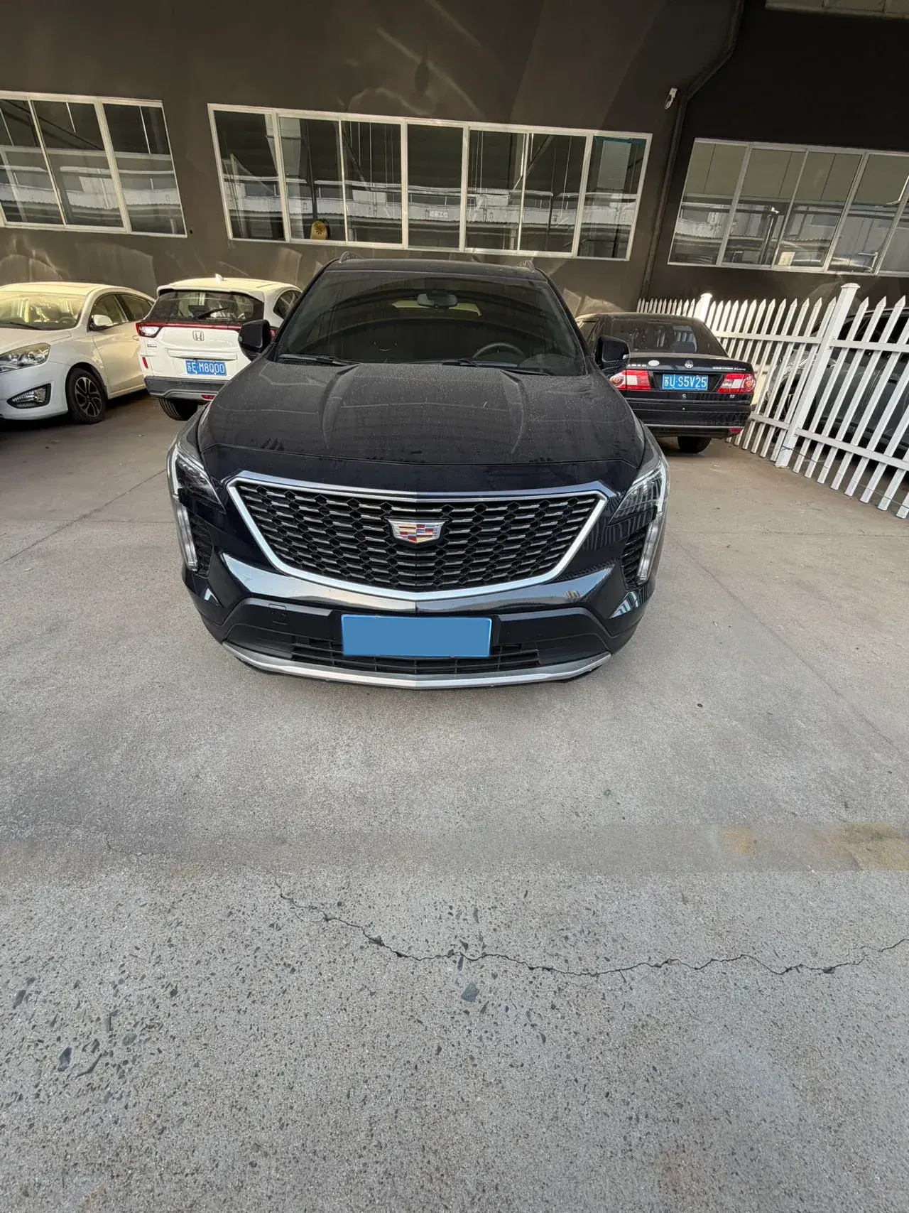 2021 CADILLAC XT4 thumbnail 2