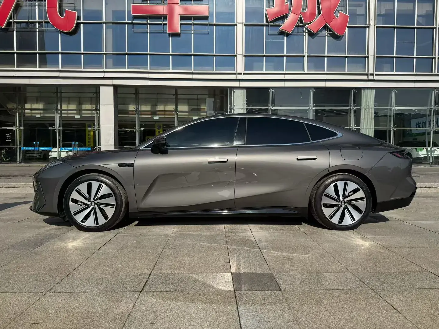 2024 GEELY GALAXY thumbnail 4