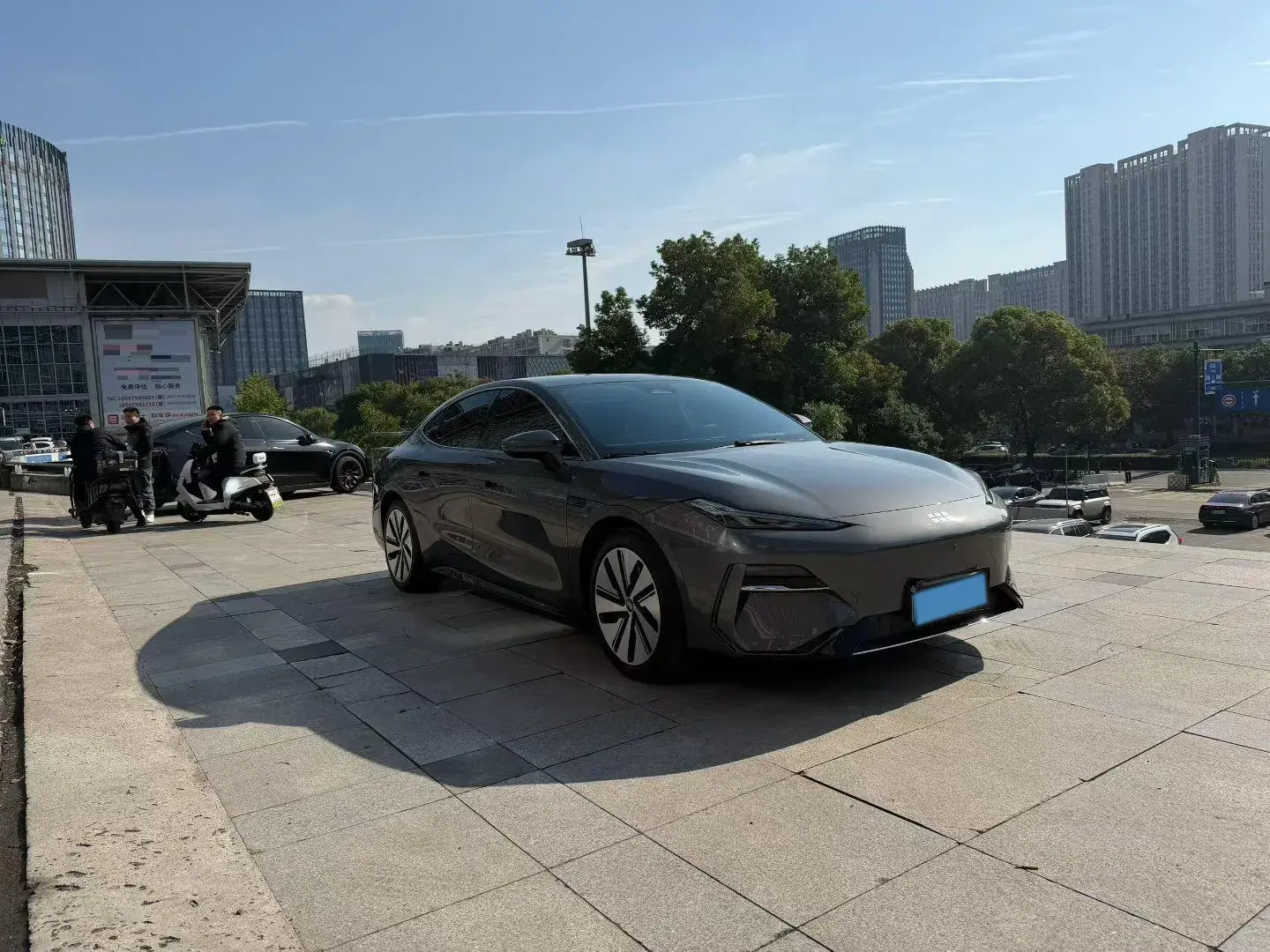 2024 GEELY GALAXY thumbnail 3