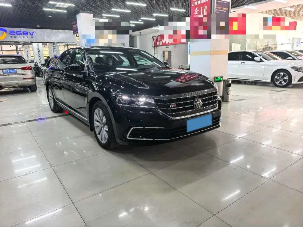 2020 VOLKSWAGEN PASSAT thumbnail 3