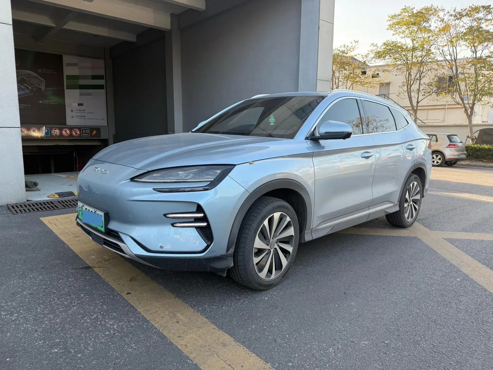 2023 BYD SONG thumbnail 2