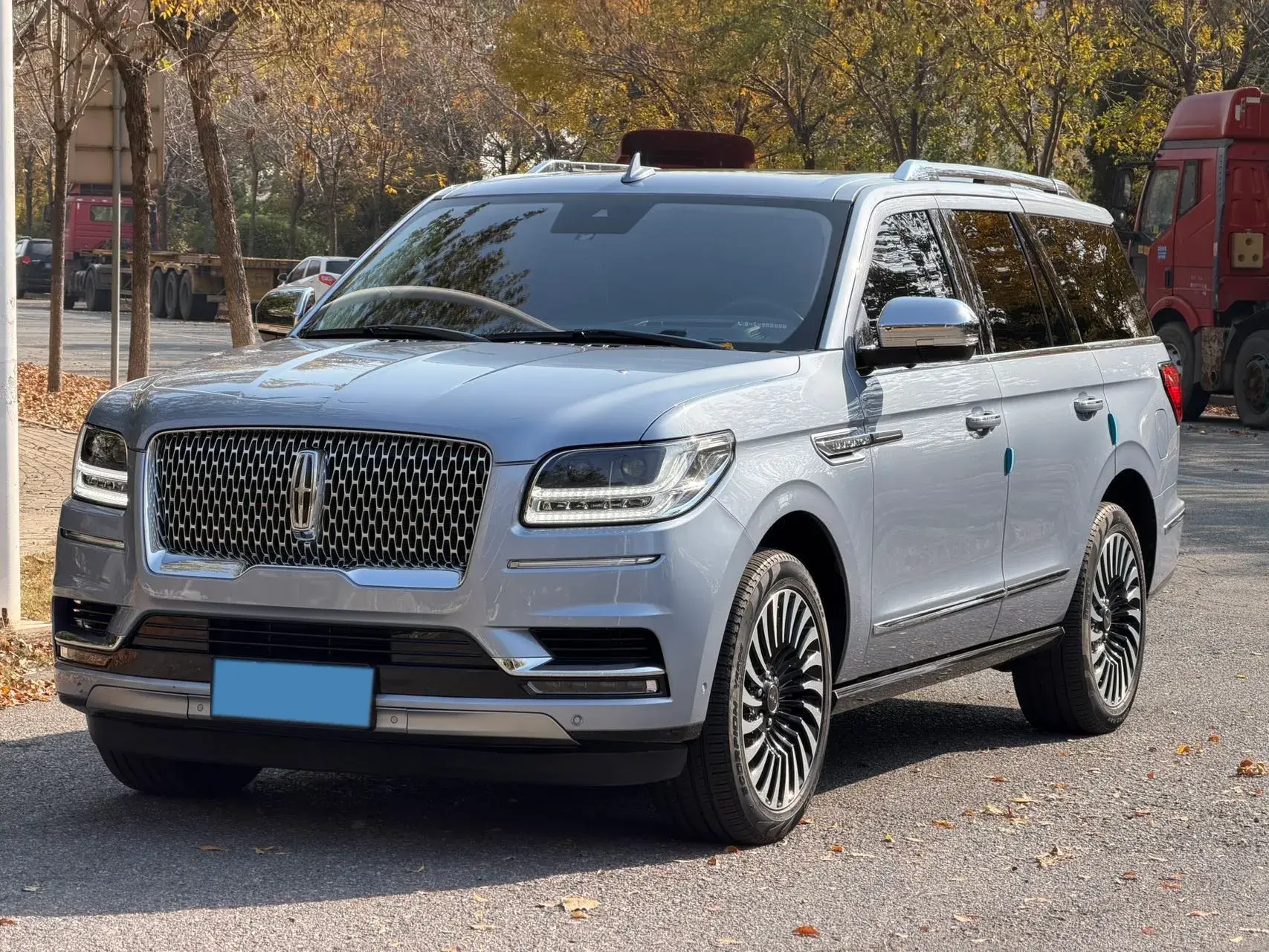 2020 LINCOLN NAVIGATOR view 1