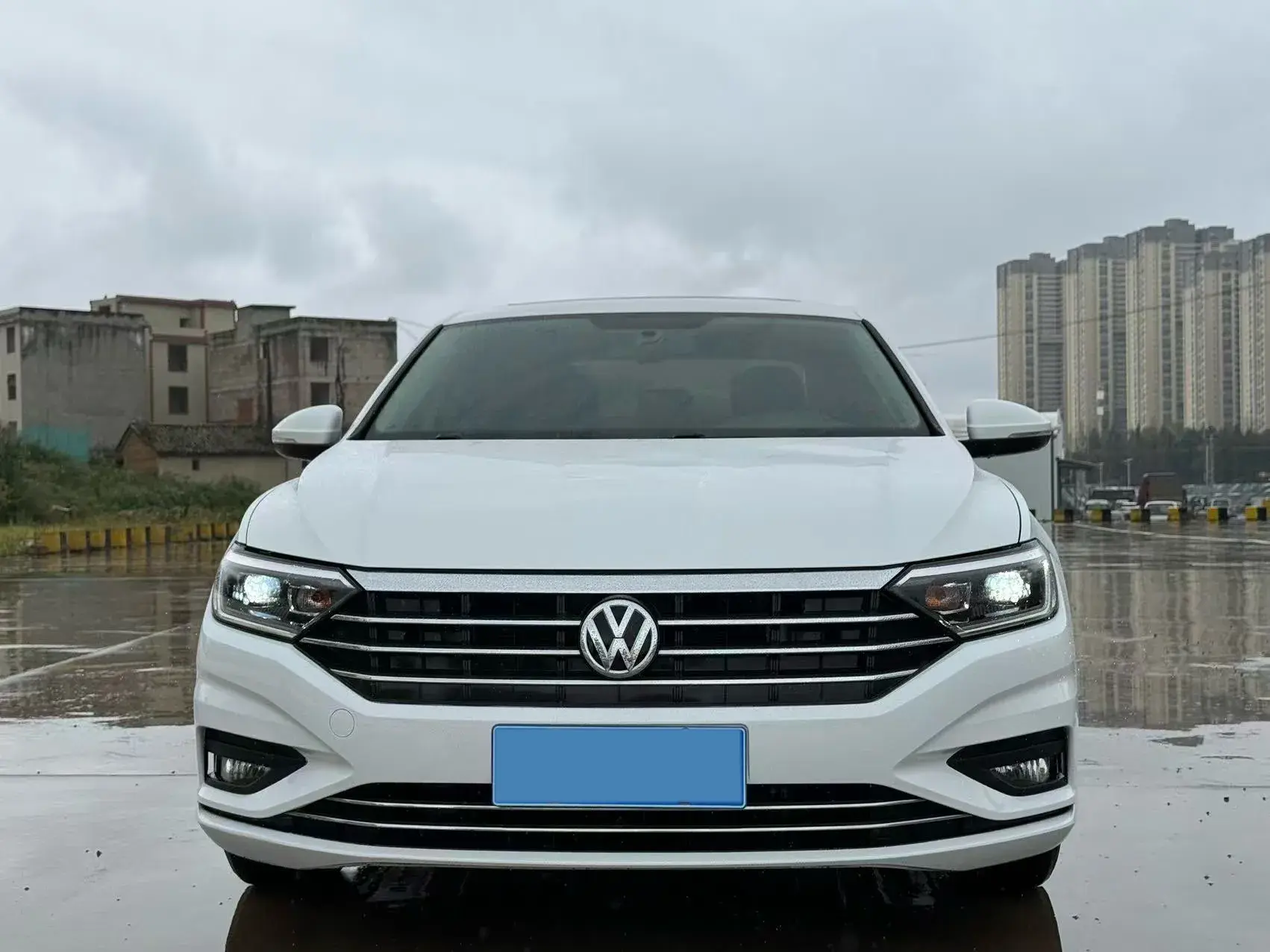 2019 VOLKSWAGEN SAGITAR thumbnail 2