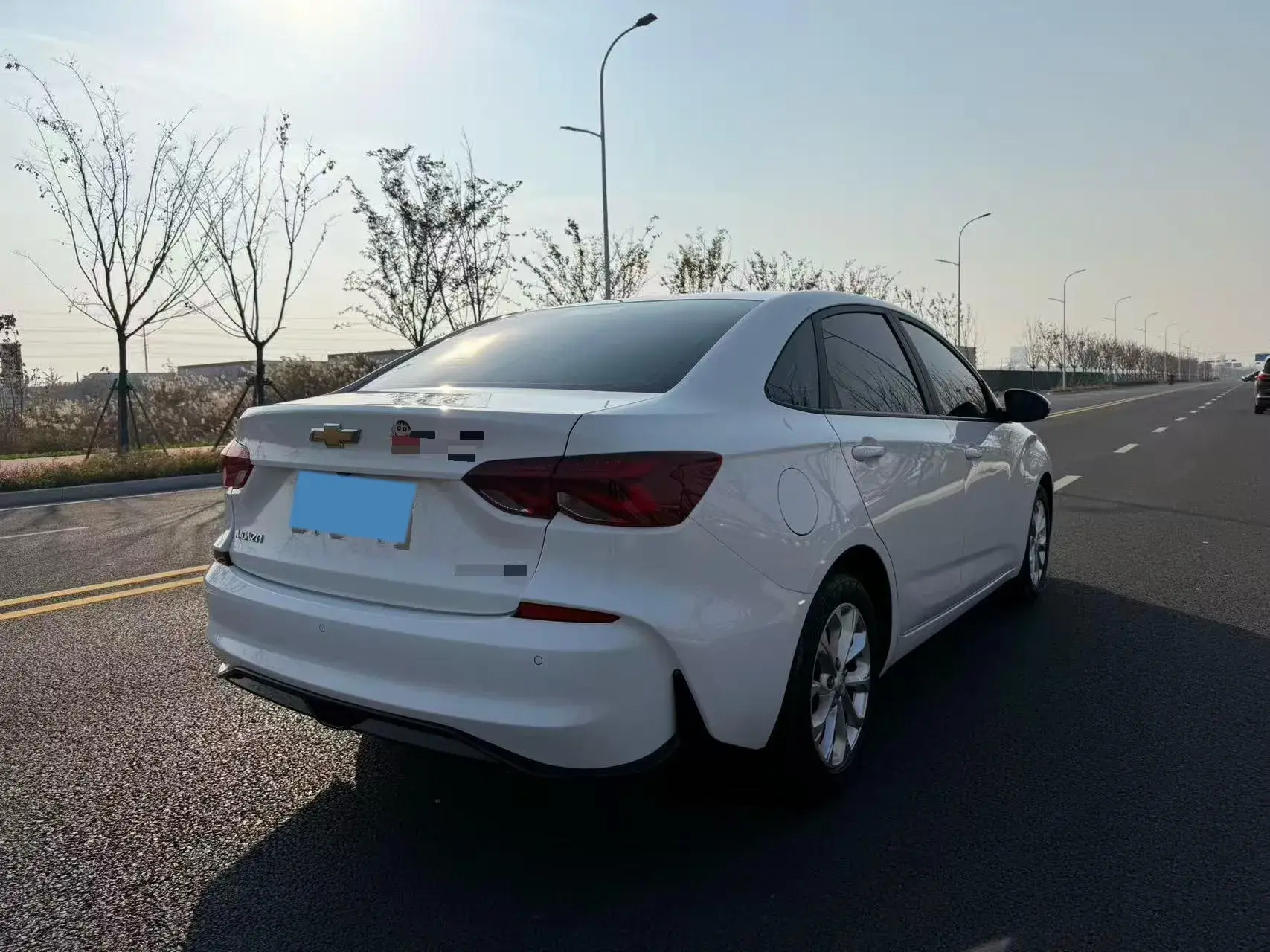 2023 CHEVROLET MONZA thumbnail 4