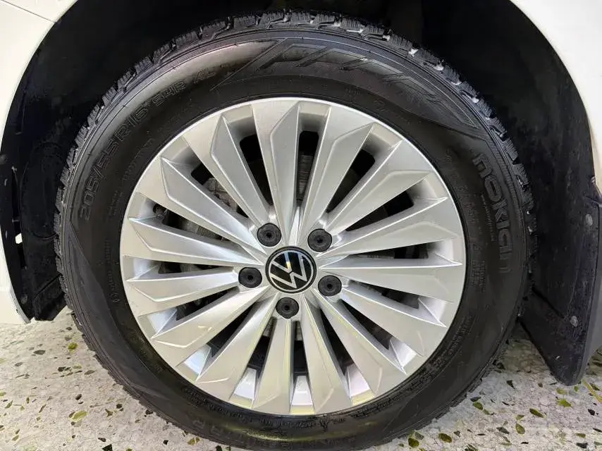 2022 VOLKSWAGEN LAVIDA thumbnail 4