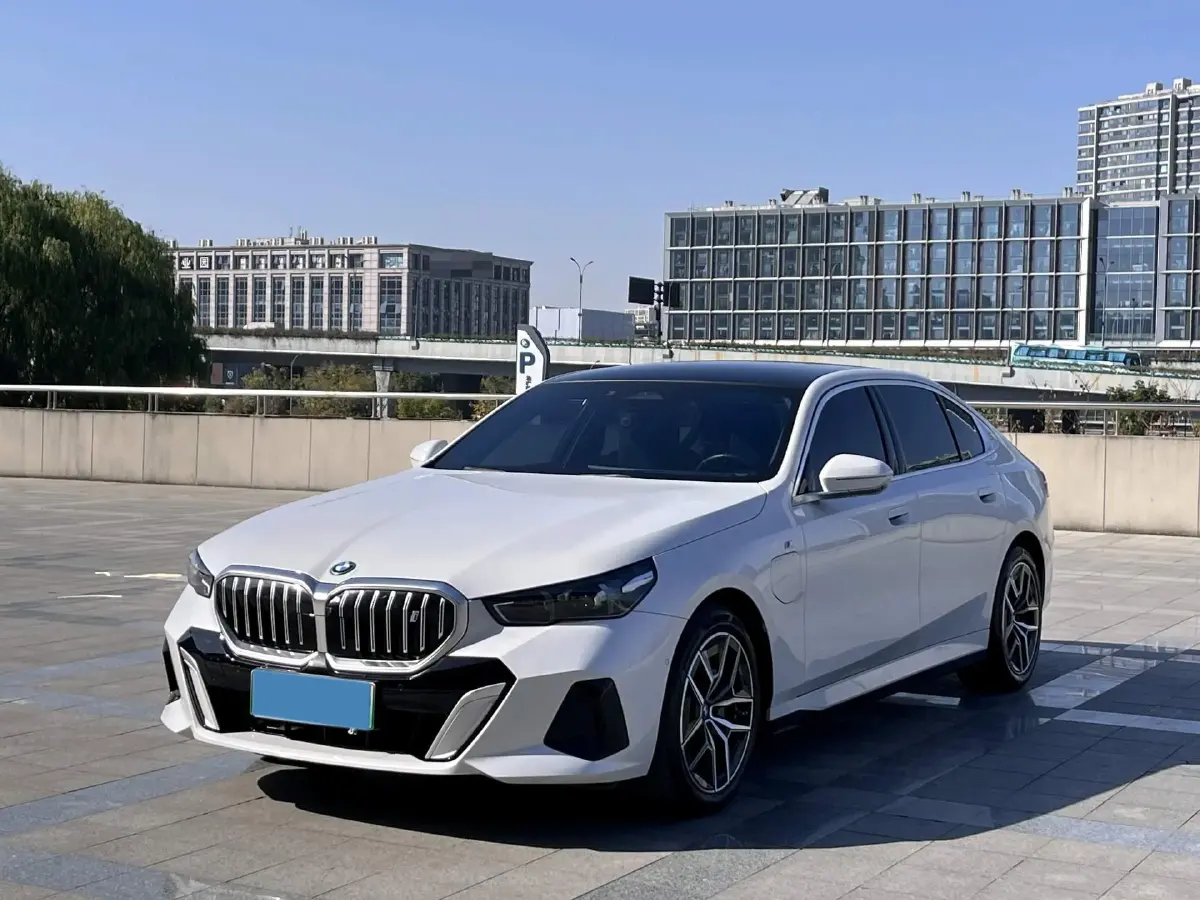 2024 BMW i5 BEV 79.05KWH