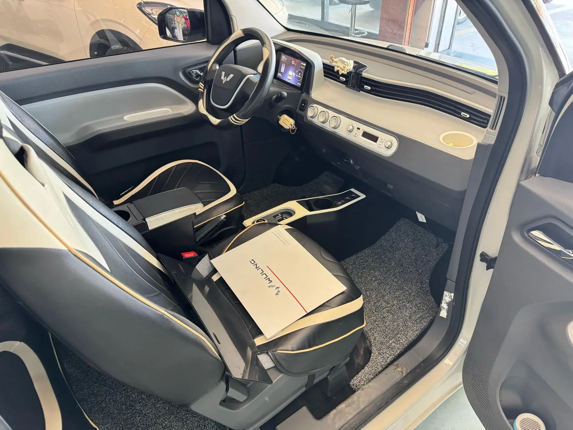 2022 WULING HONGGUANG thumbnail 3