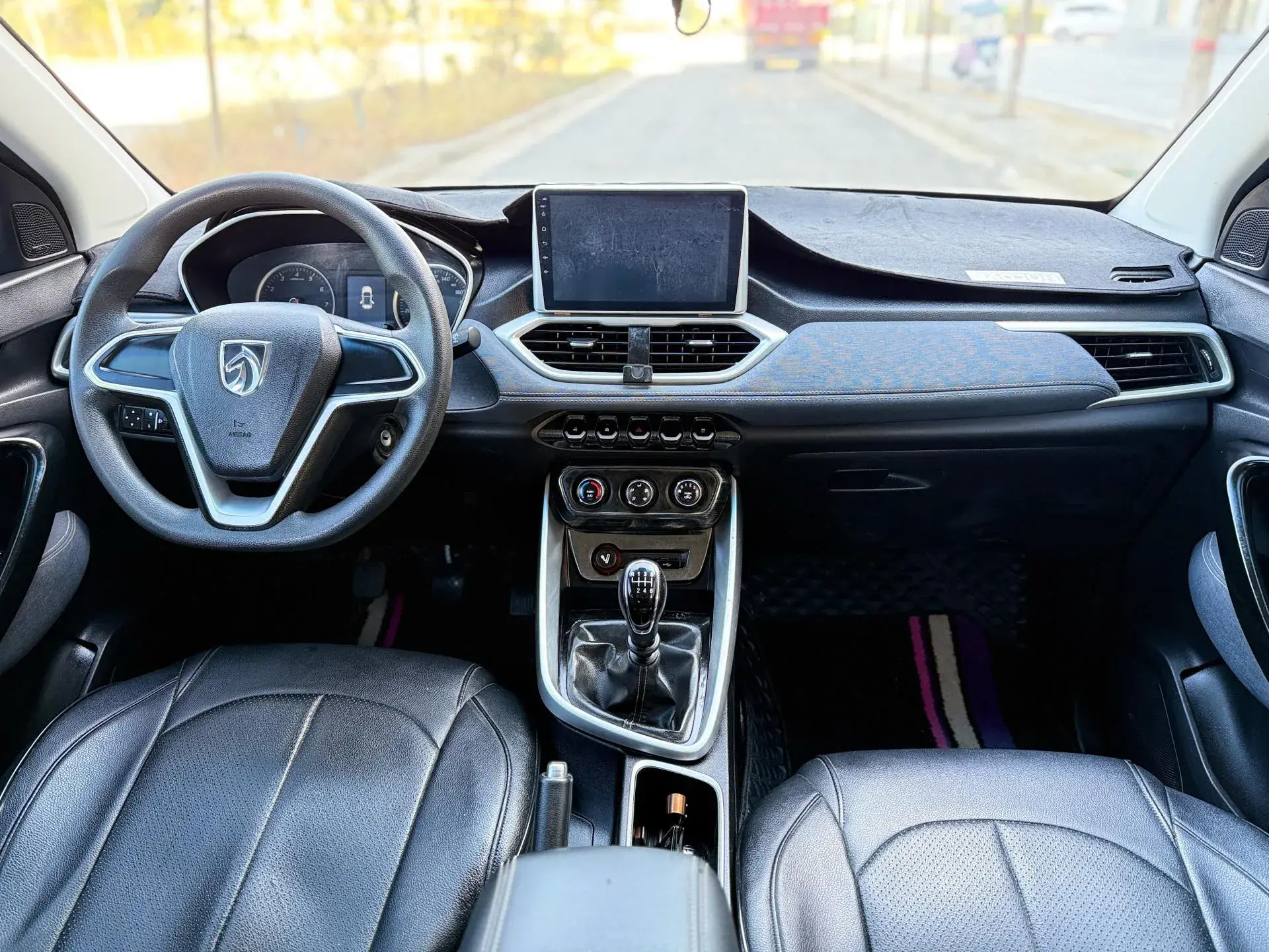 2018 BAOJUN 530 thumbnail 4