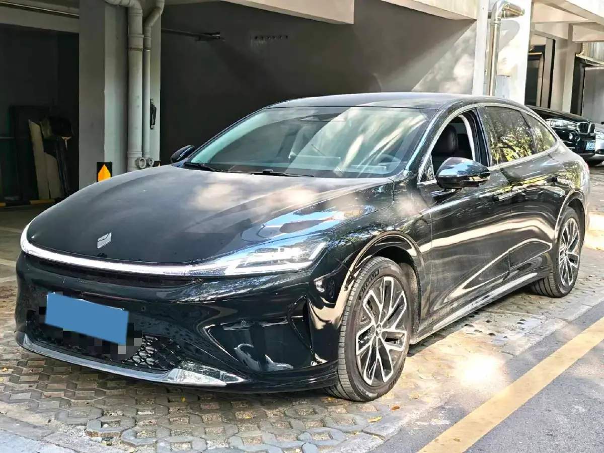 2025 BaoJun XiangJing 1.5T 143HP L4 1DHT PHEV