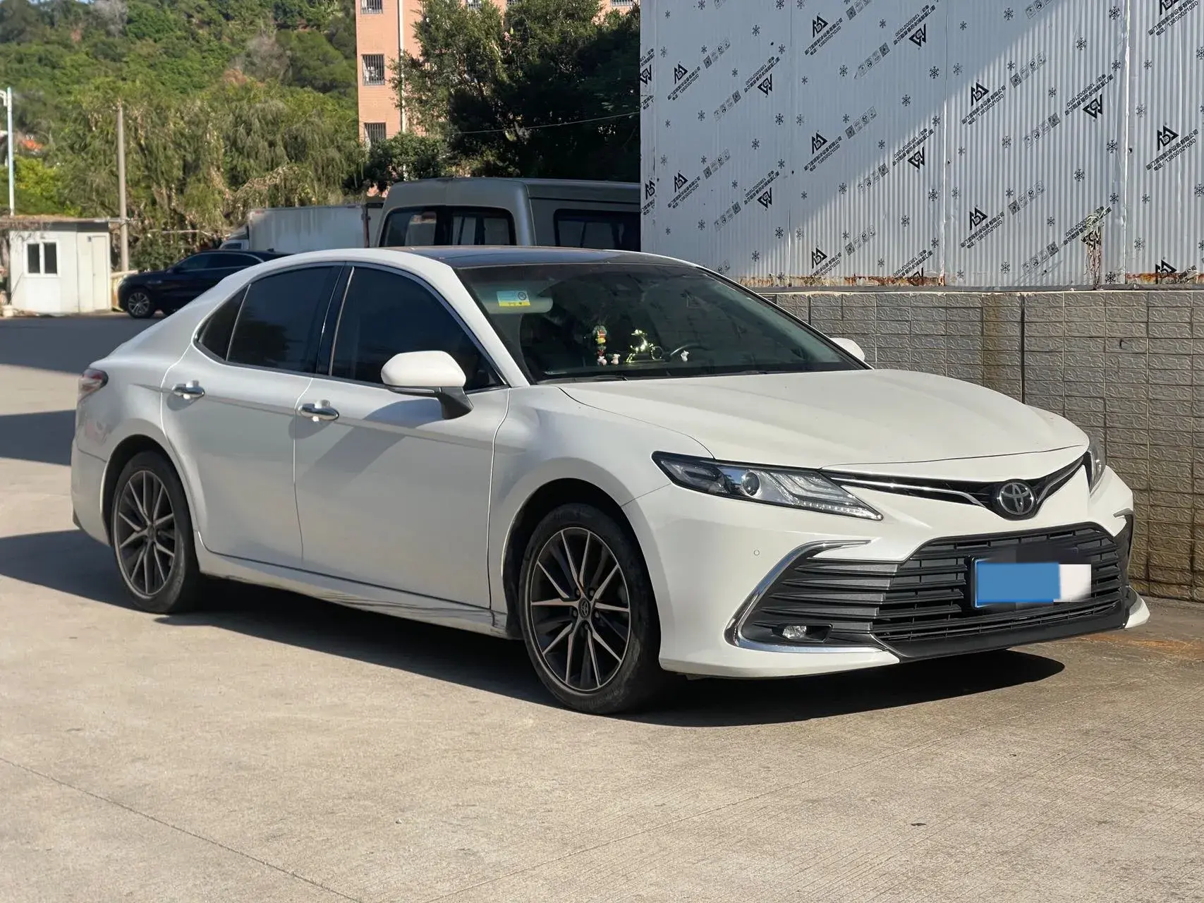 2021 TOYOTA CAMRY thumbnail 3
