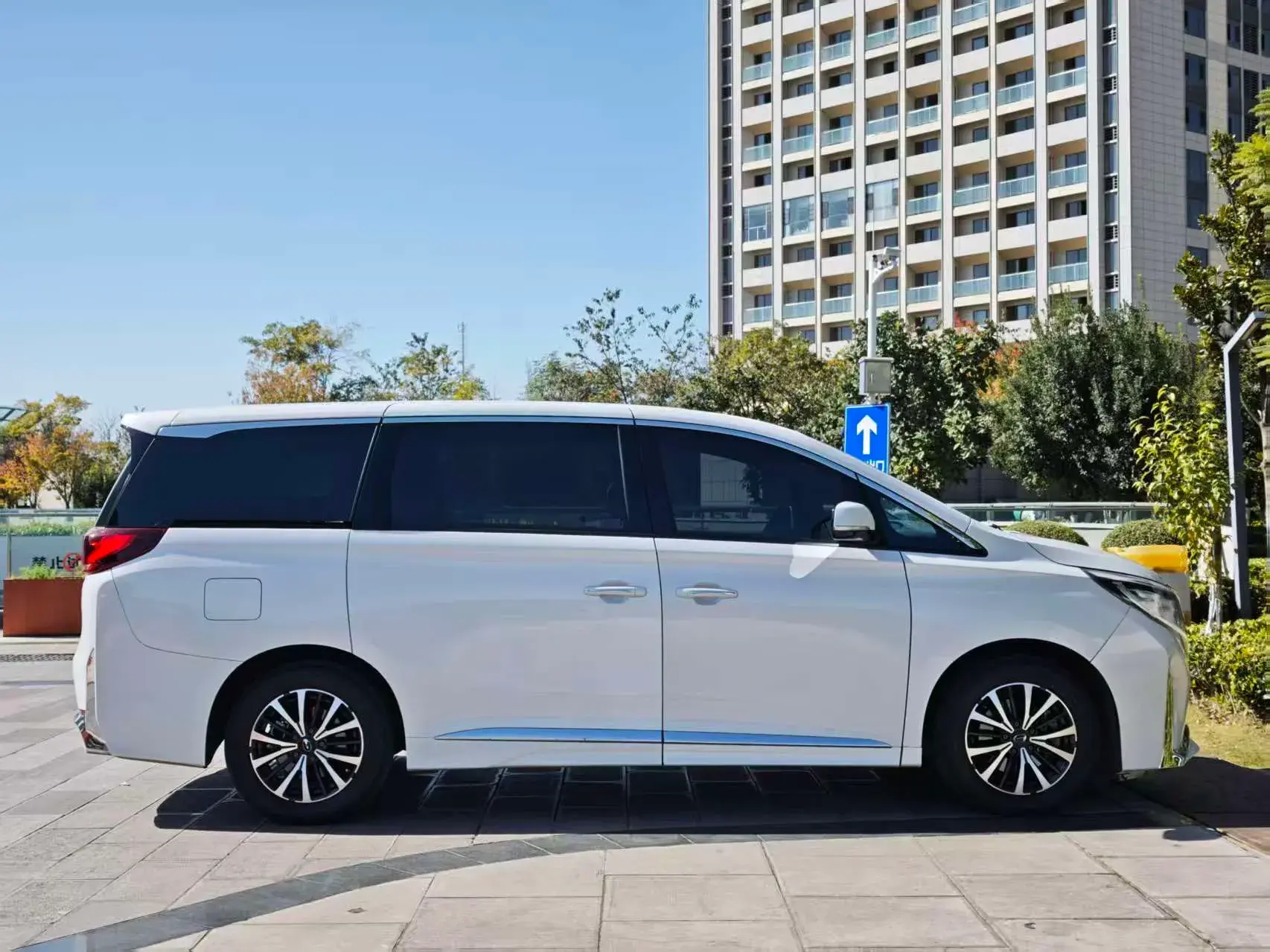 2023 GAC TRUMPCHI thumbnail 4