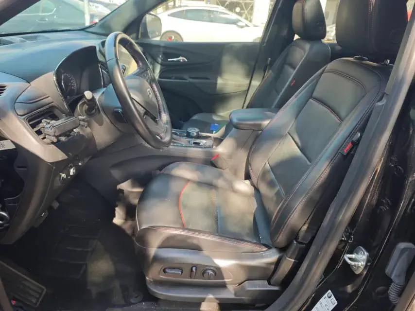 2022 CHEVROLET EQUINOX thumbnail 3