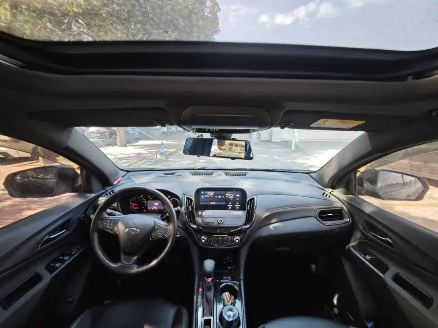 2022 CHEVROLET EQUINOX thumbnail 2