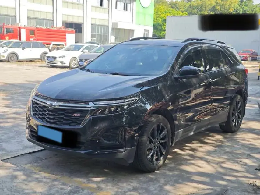 2022 CHEVROLET EQUINOX view 1