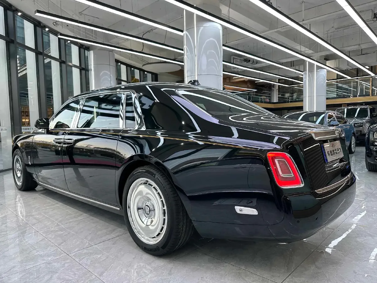2018 Rolls-Royce Phantom 6.7T 571HP V12 8AT,autocango,china used car exporter,china ev exporter,chinese used car exporter,chinese used ev exporter