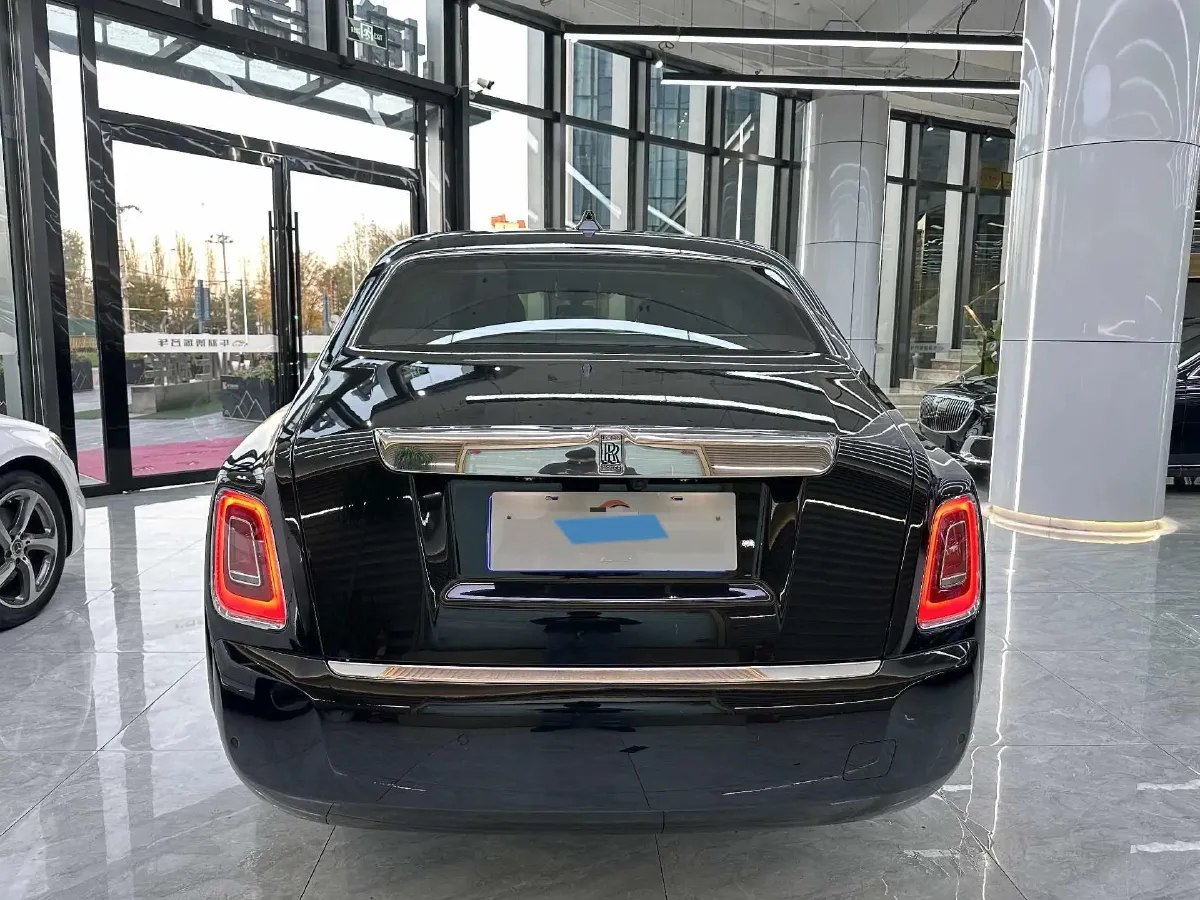 2018 Rolls-Royce Phantom 6.7T 571HP V12 8AT,autocango,china used car exporter,china ev exporter,chinese used car exporter,chinese used ev exporter