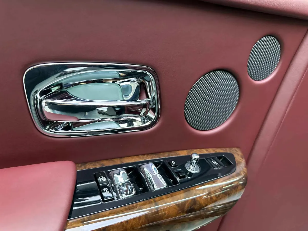 2018 Rolls-Royce Phantom 6.7T 571HP V12 8AT,autocango,china used car exporter,china ev exporter,chinese used car exporter,chinese used ev exporter