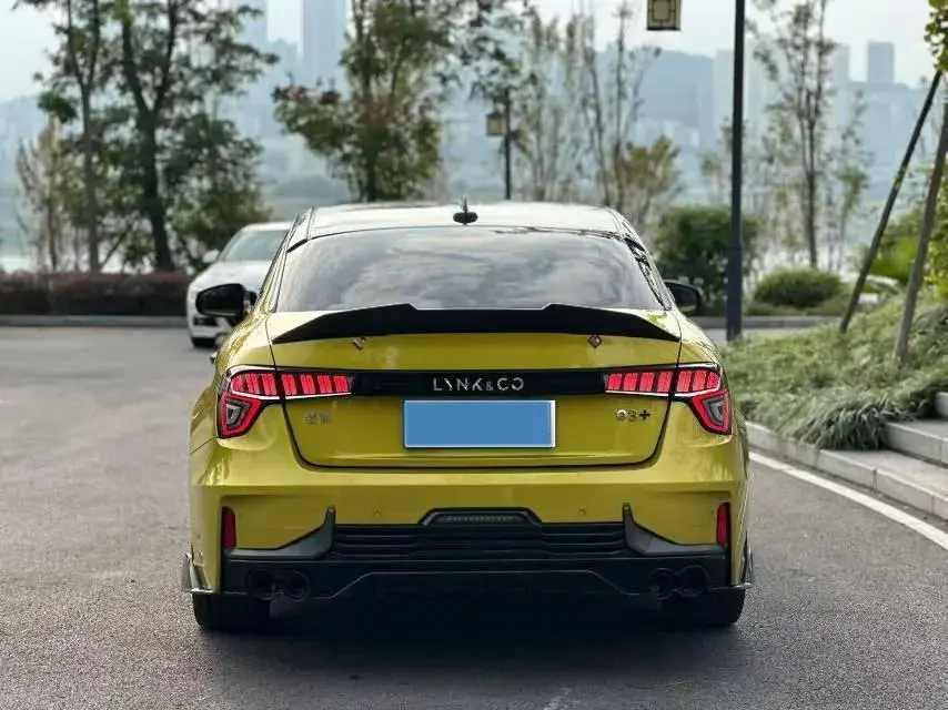 2022 LYNK&CO 03 thumbnail 3