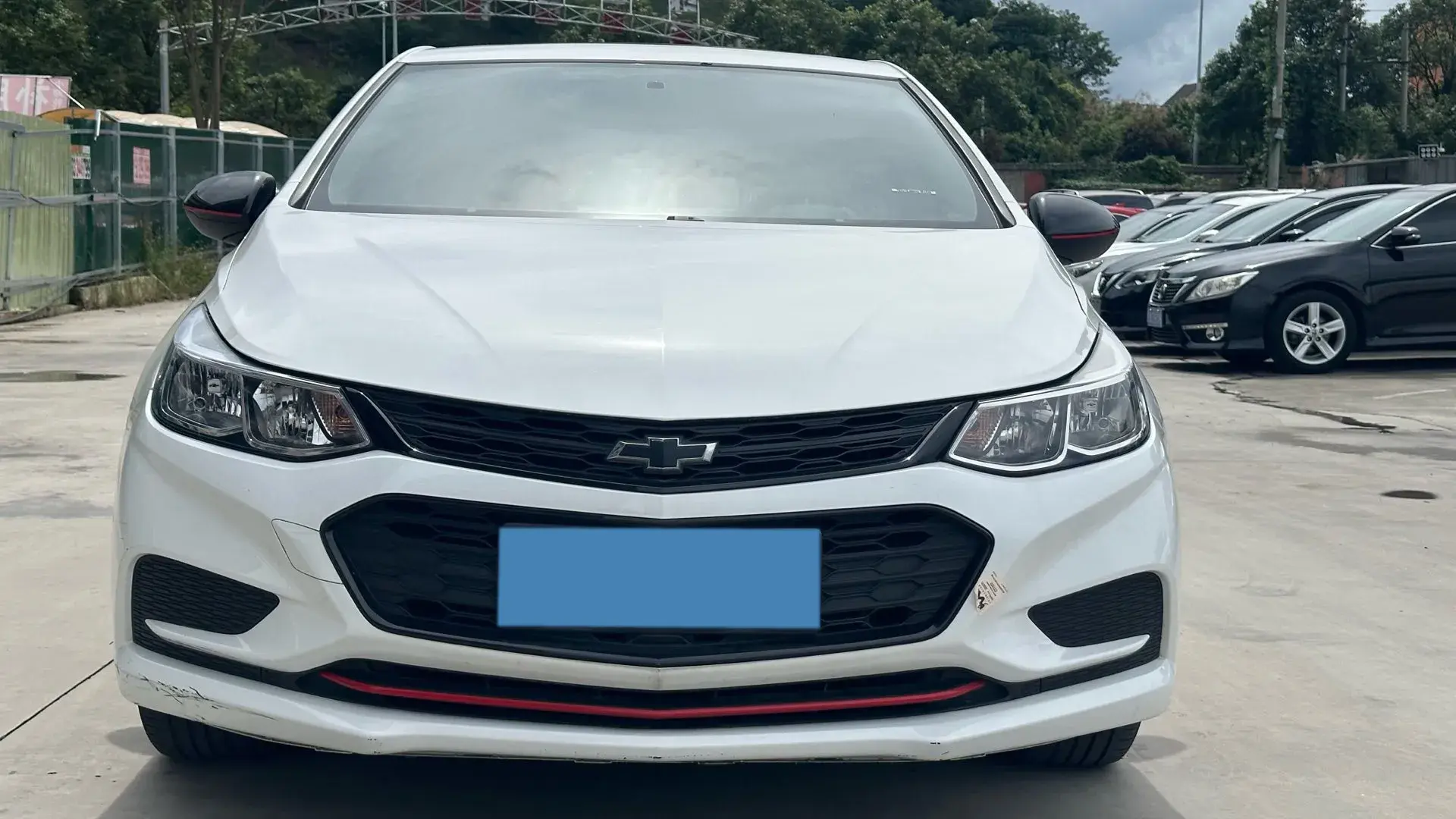 2018 CHEVROLET CRUZE thumbnail 2