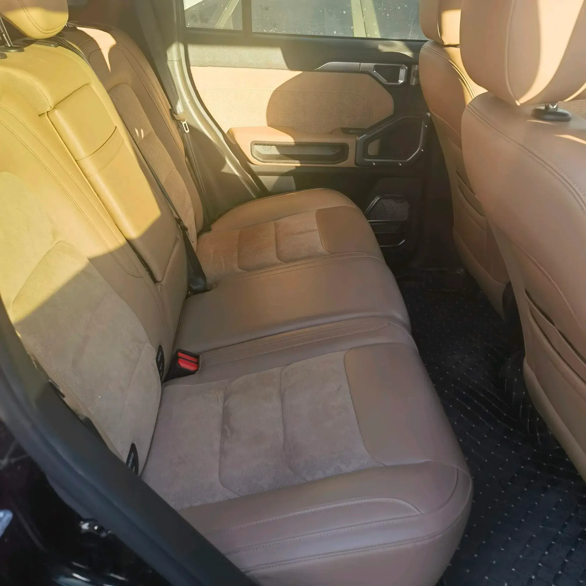 2023 JETOUR TRAVELLER thumbnail 3