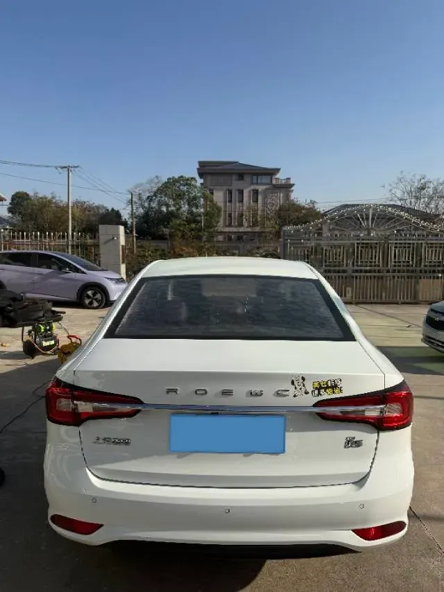 2020 Roewe i5 1.5L 120HP L4 CVT,autocango,china used car exporter,china ev exporter,chinese used car exporter,chinese used ev exporter