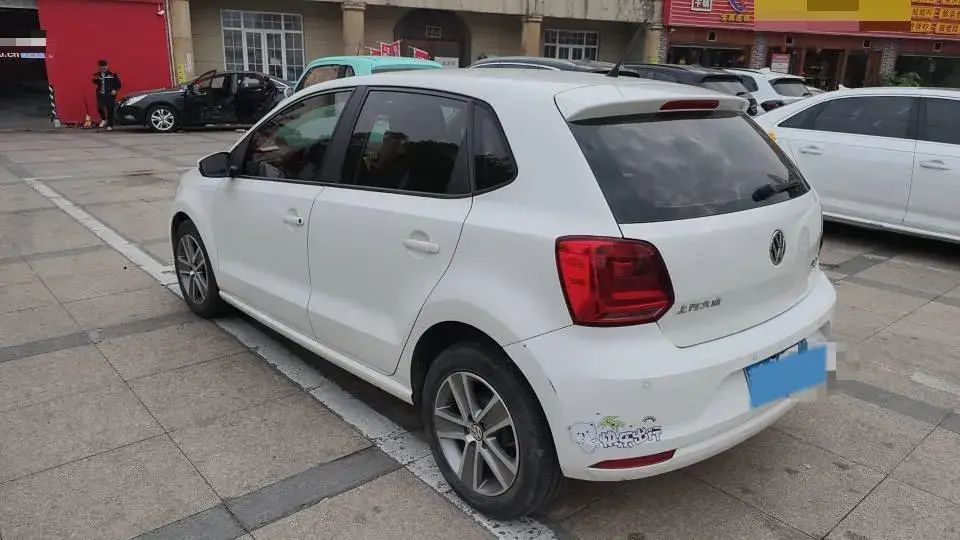 2018 VOLKSWAGEN POLO thumbnail 3