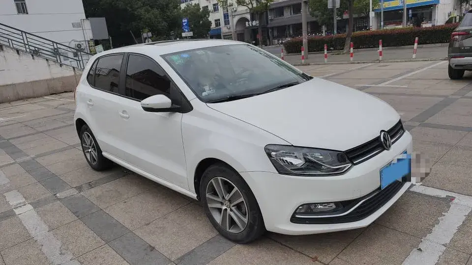 2018 VOLKSWAGEN POLO thumbnail 2