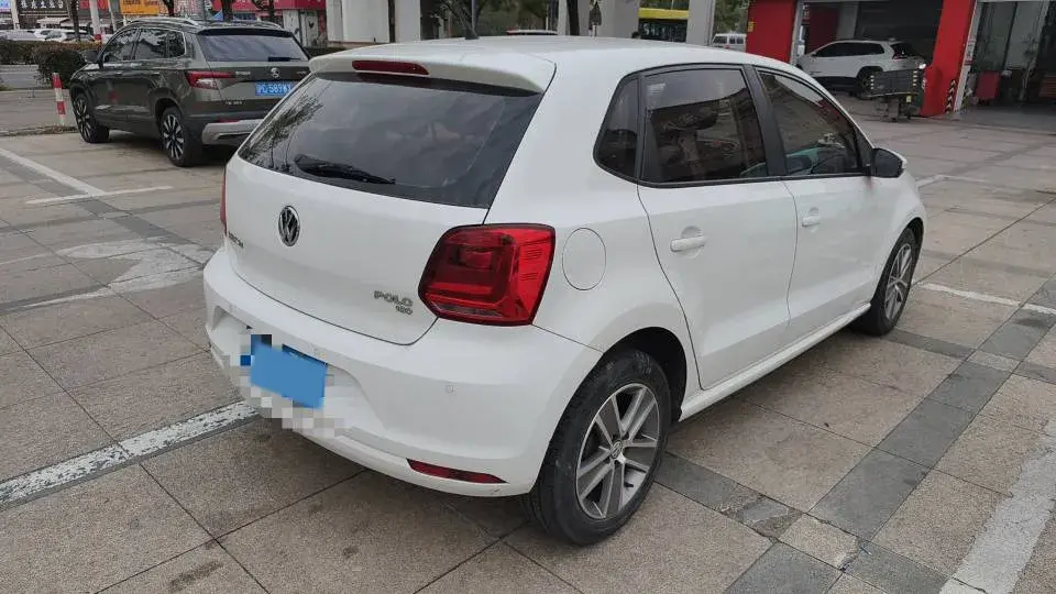 2018 VOLKSWAGEN POLO thumbnail 4