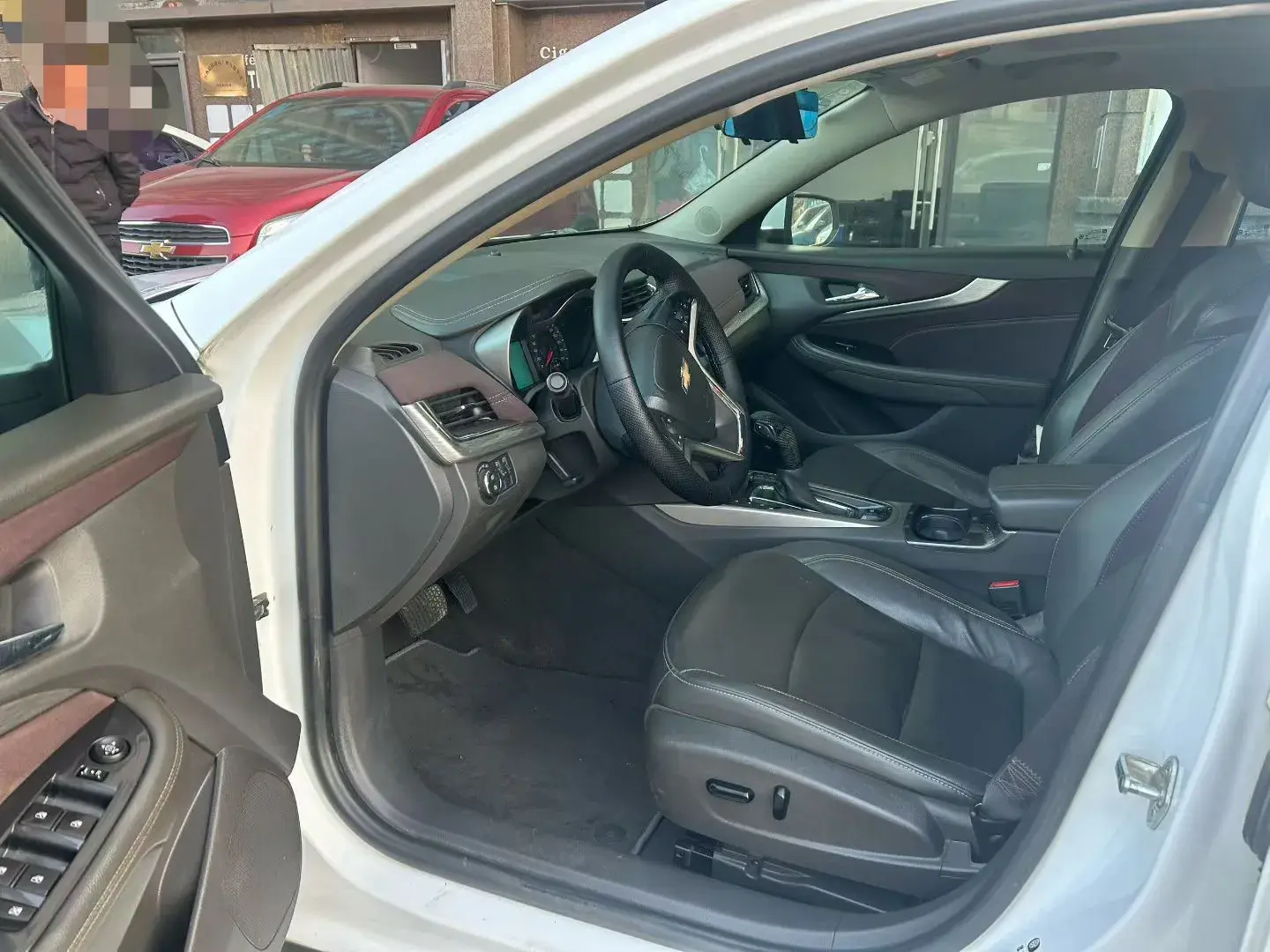 2018 CHEVROLET MALIBU thumbnail 4