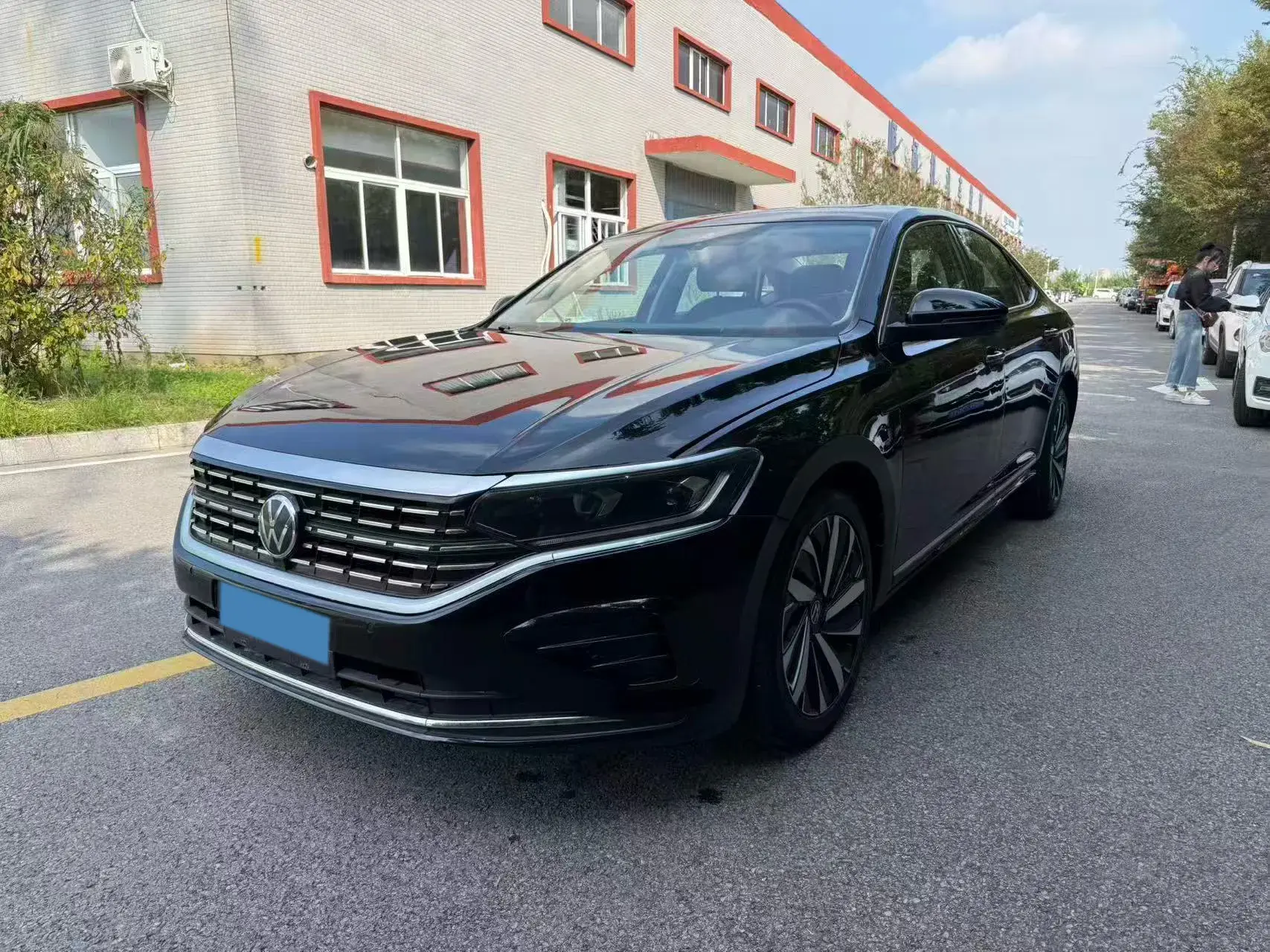 2021 VOLKSWAGEN PASSAT view 1