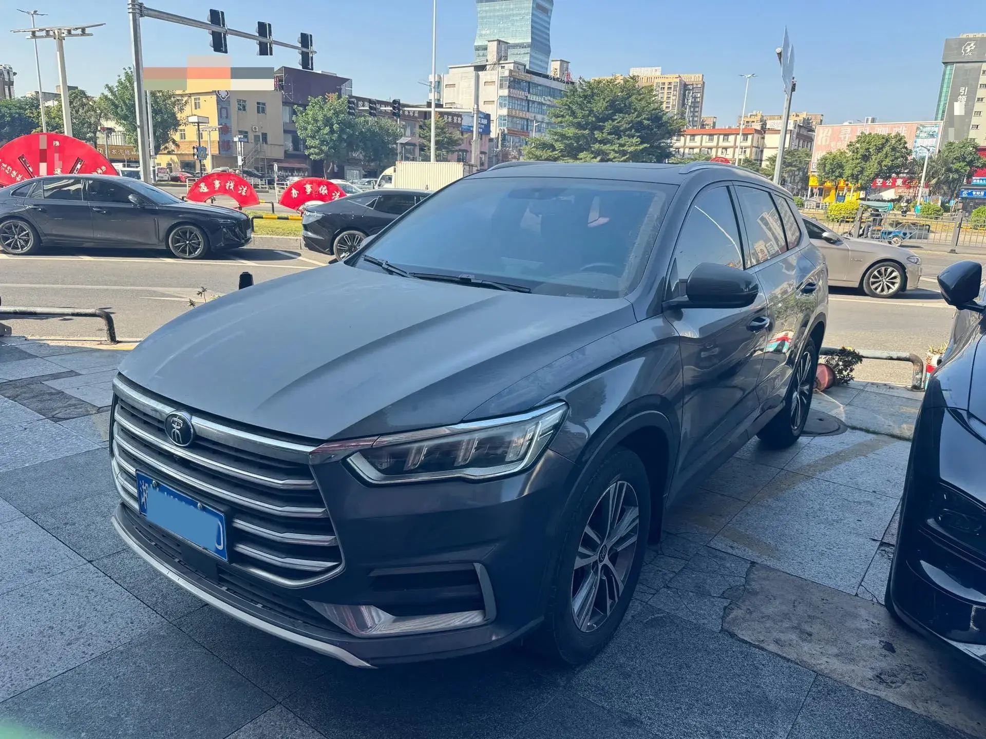 2019 BYD SONG view 1