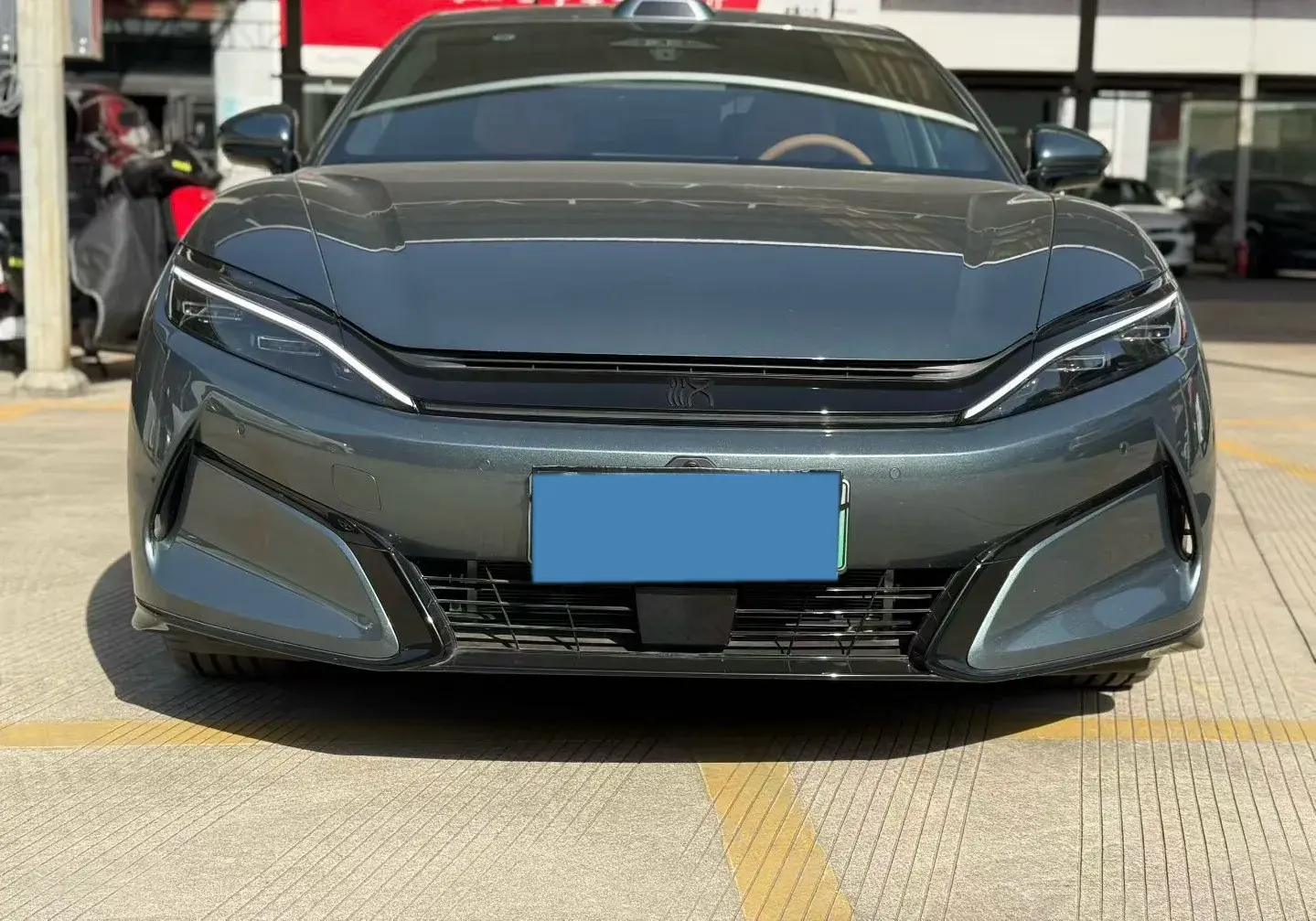 2025 BYD HANL thumbnail 2