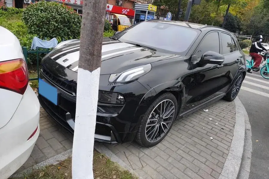 2021 LYNK&CO 02 Hatchback 2.0T 254HP L4 8AT