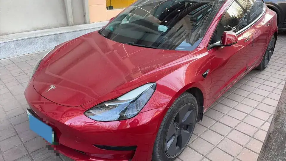 2021 TESLA MODEL view 1