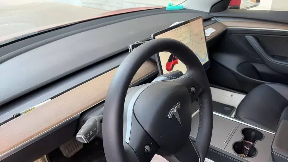 2021 TESLA MODEL thumbnail 3