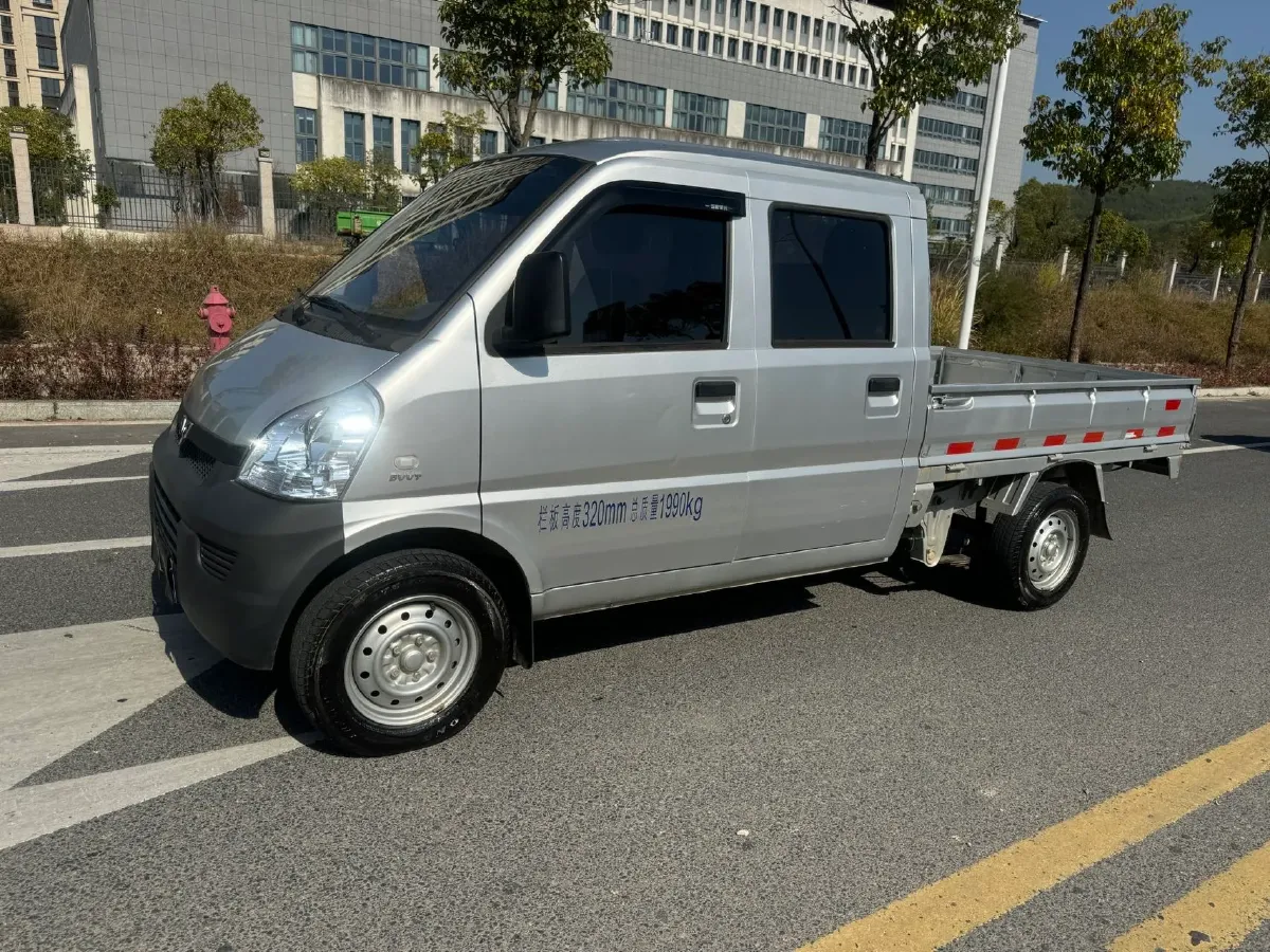 2021 WuLing RongGuang Mini Truck 1.2L 76HP L4 5MT,autocango,china used car exporter,china ev exporter,chinese used car exporter,chinese used ev exporter