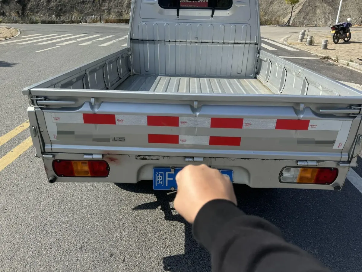 2021 WuLing RongGuang Mini Truck 1.2L 76HP L4 5MT,autocango,china used car exporter,china ev exporter,chinese used car exporter,chinese used ev exporter