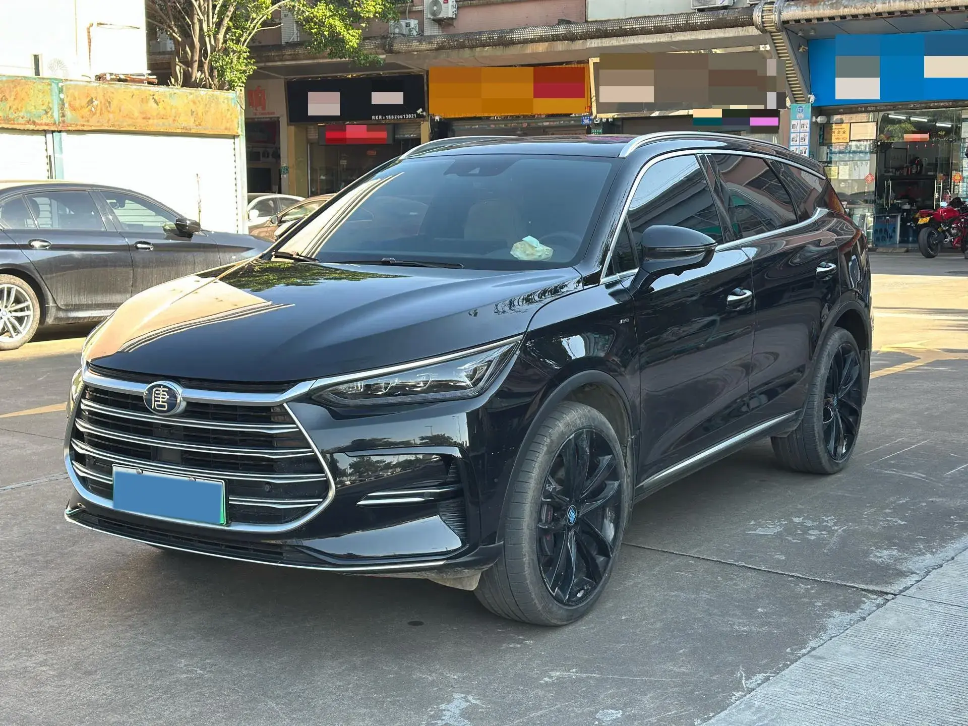 2021 BYD TANG view 1
