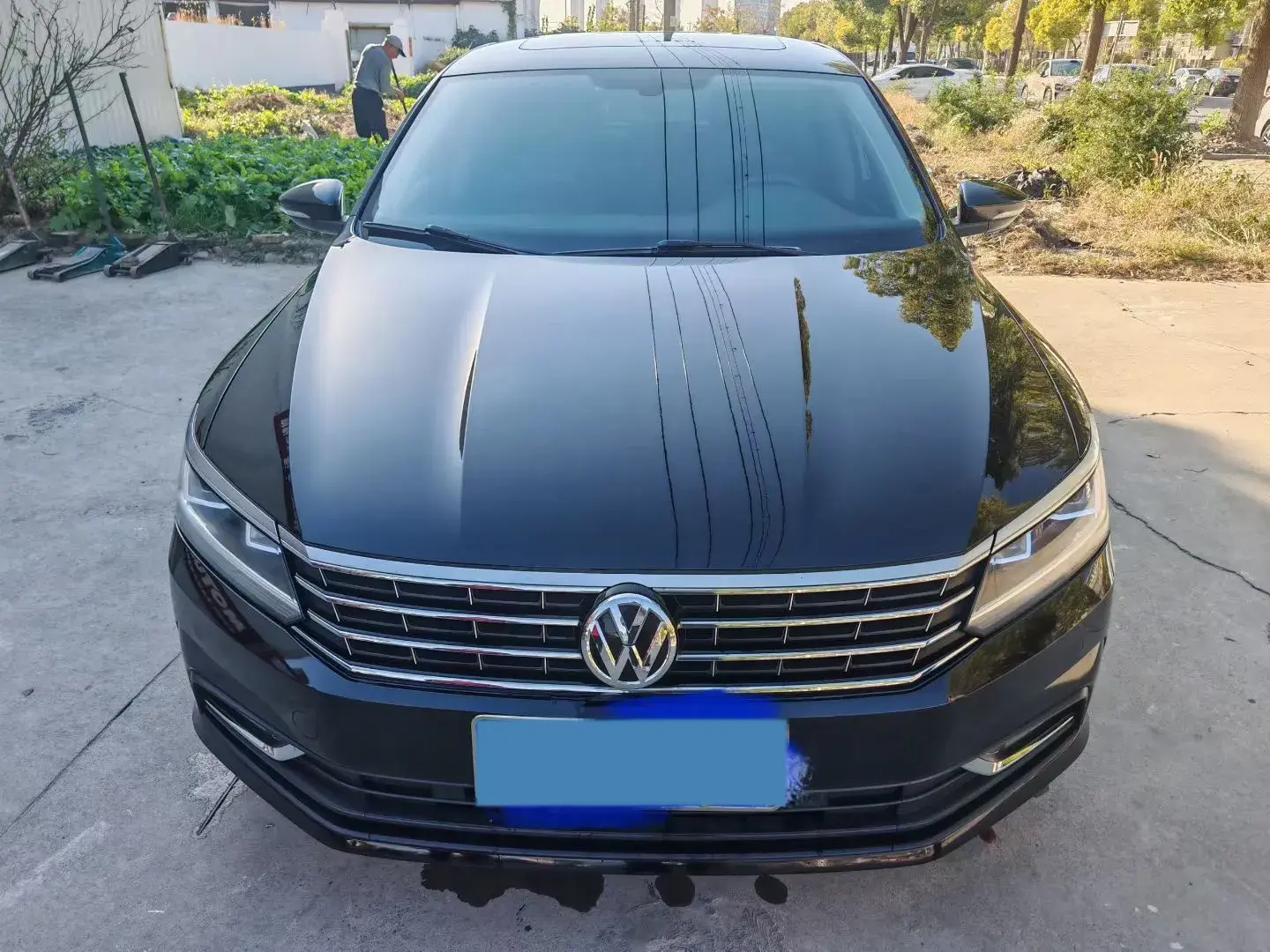 2017 VOLKSWAGEN PASSAT thumbnail 2