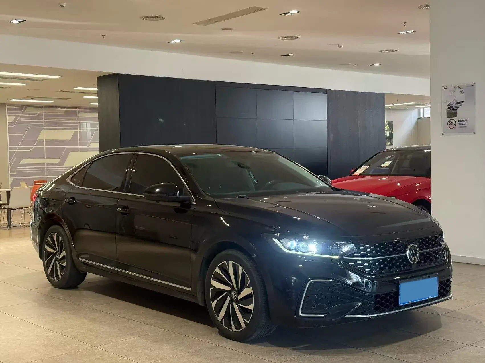 2022 VOLKSWAGEN PASSAT thumbnail 3